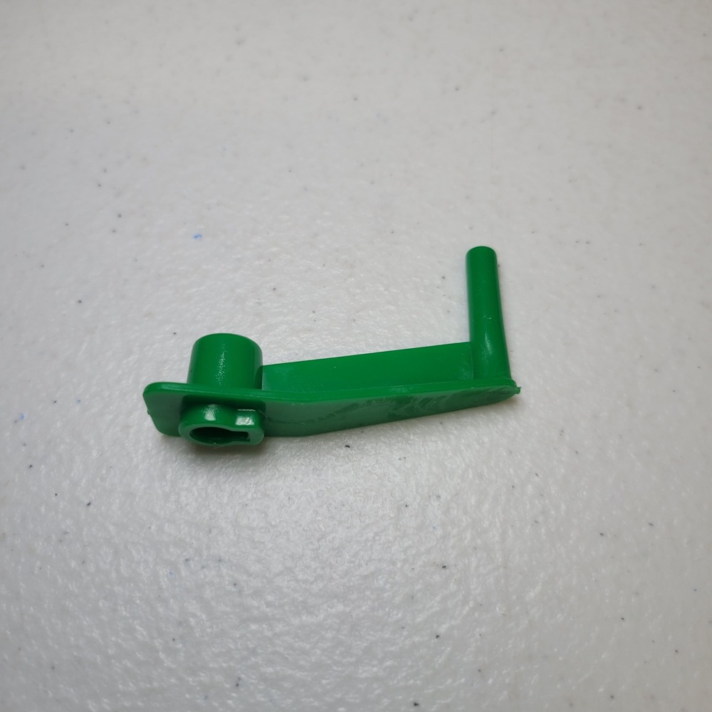 2004 Mouse Trap Replacement Piece Crank 4 Green‎